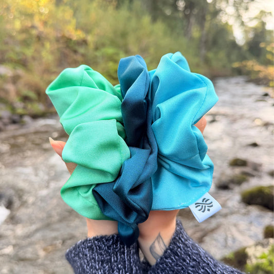 Scrunchie/Collet de Tela - Celeste - Suavidad y protección para tu cabello