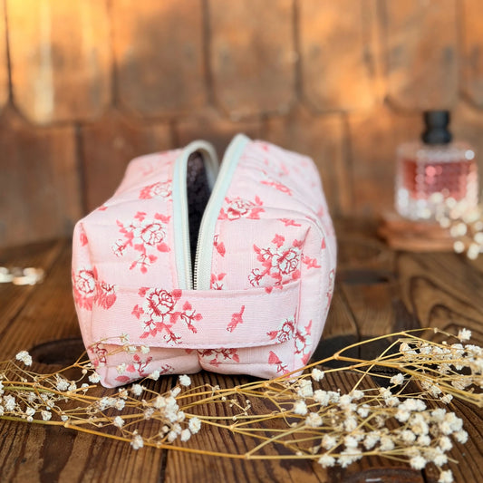 Cosmetiquero / Neceser Trotamundos - Té de rosas -  Hecho a mano, resistente y pensado para acompañarte a todas partes